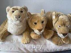 Vintage Playkids Lioness large Plush Realistic Cloth Eyelids Super Rare HTF