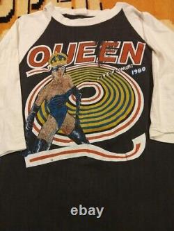 Vintage SUPER RARE 80s Queen Band Live In Concert 1980 Tour Medium T-shirt