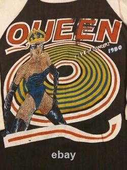 Vintage SUPER RARE 80s Queen Band Live In Concert 1980 Tour Medium T-shirt