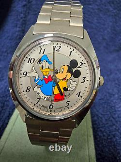 Vintage Seiko/Lorus SUPER RARE Mickey & Donald New Old Stock MINT RUNNING FINE