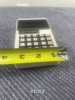 Vintage/Super Rare Mini pet V-2 Calculator 1973 Assembled in The USA
