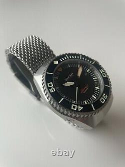 ZIXEN Vintage Super sub 44MM New old Stock Rare Collectable 01/100 Diving Watch